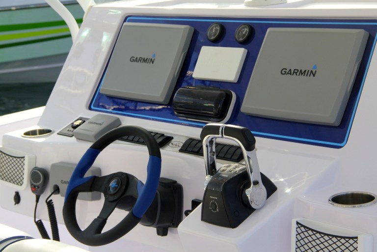 garmin-boat,jpg