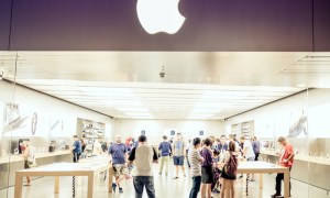 apple-earnings-iphone-sales-revenue