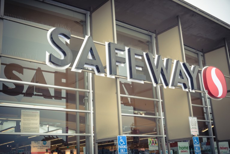 Two Safeway stores in the Phoenix area are now offering artificial intelligence-powered medical clinics through a partnership with Akos Med Clinic. A leader in the urgent care and telemedicine arenas, Akos Med Clinic has a location in the Safeway at 926 E. Broadway Road, right near Arizona State University. A Glendale location, at 20205 N. 67th Avenue, is also now open. There are plans to expand the clinic to 50 additional Safeway locations throughout Arizona by mid-2019, as well as to the other states. This first-of-its-kind clinic utilizes technology developed by AdviNOW Medical so that many common conditions, such as sinus infections, earaches, sore throats, rashes, UTIs, strains and sprains, can be quickly and effectively treated. “In a time when digital health is rapidly evolving, we are excited to bring this unprecedented approach to virtual medical care,” Akos CEO and Co-founder Kishlay Anand, MD said in a press release. “At Akos, we’re committed to improving access to high-quality medical care, and this partnership will expand our telehealth offering beyond the capabilities of our telemedicine app by placing these clinics where consumers regularly shop.” As patients sit in front of a computer screen and simple-to-use, FDA-approved medical devices, they are guided by AR on how to collect their own data, such as weight, temperature, blood pressure and blood oxygen content, as well as ear, nose and throat images and chest, lung and abdomen sounds. Follow-up questions are asked until a diagnosis can be made, with the total process typically taking less than 15 minutes. The data collected is then sent electronically to an Akos healthcare provider, who will then video chat with the patient to confirm the AI-collected information, verify the diagnosis and confirm or change the treatment plan. A healthcare professional will also be on-site if assistance is needed. The AI also sends the prescription and/or test orders to the appropriate healthcare partner, and will follow up with the patient to check health status and schedule a follow-up visit, if needed. “We believe our technology will solve the persistent problem of access to healthcare by making the patient and provider visit more efficient, allowing more patients to be seen in a day,” said AdviNOW Medical Founder and CEO James Bates. “Thanks to the AI, the collection and accuracy of the patient-visit data is significantly improved, impacting the overall quality and safety of the visit and overall health outcomes.”