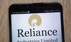 Reliance Fights Amazon for India eCommerce