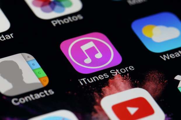 Three People Sue Apple For iTunes Privacy Issues