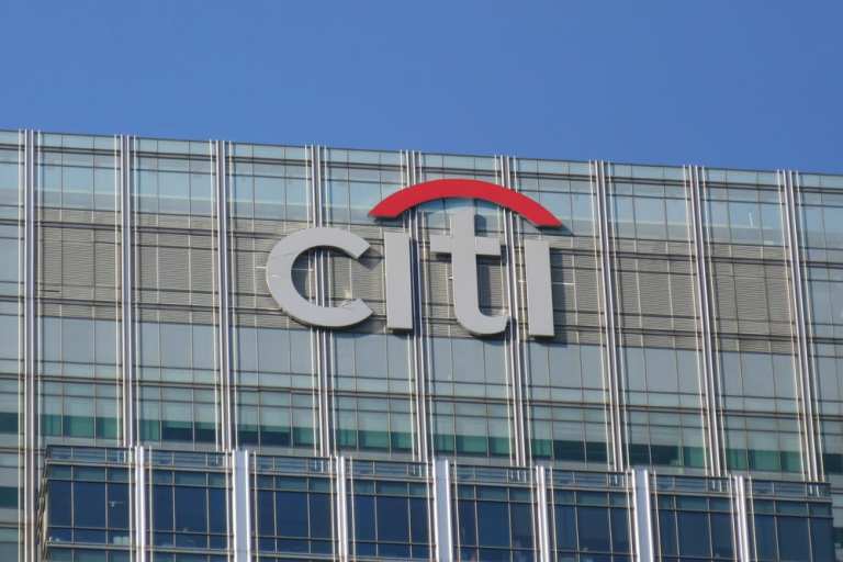 Citigroup Makes Credit Card Push