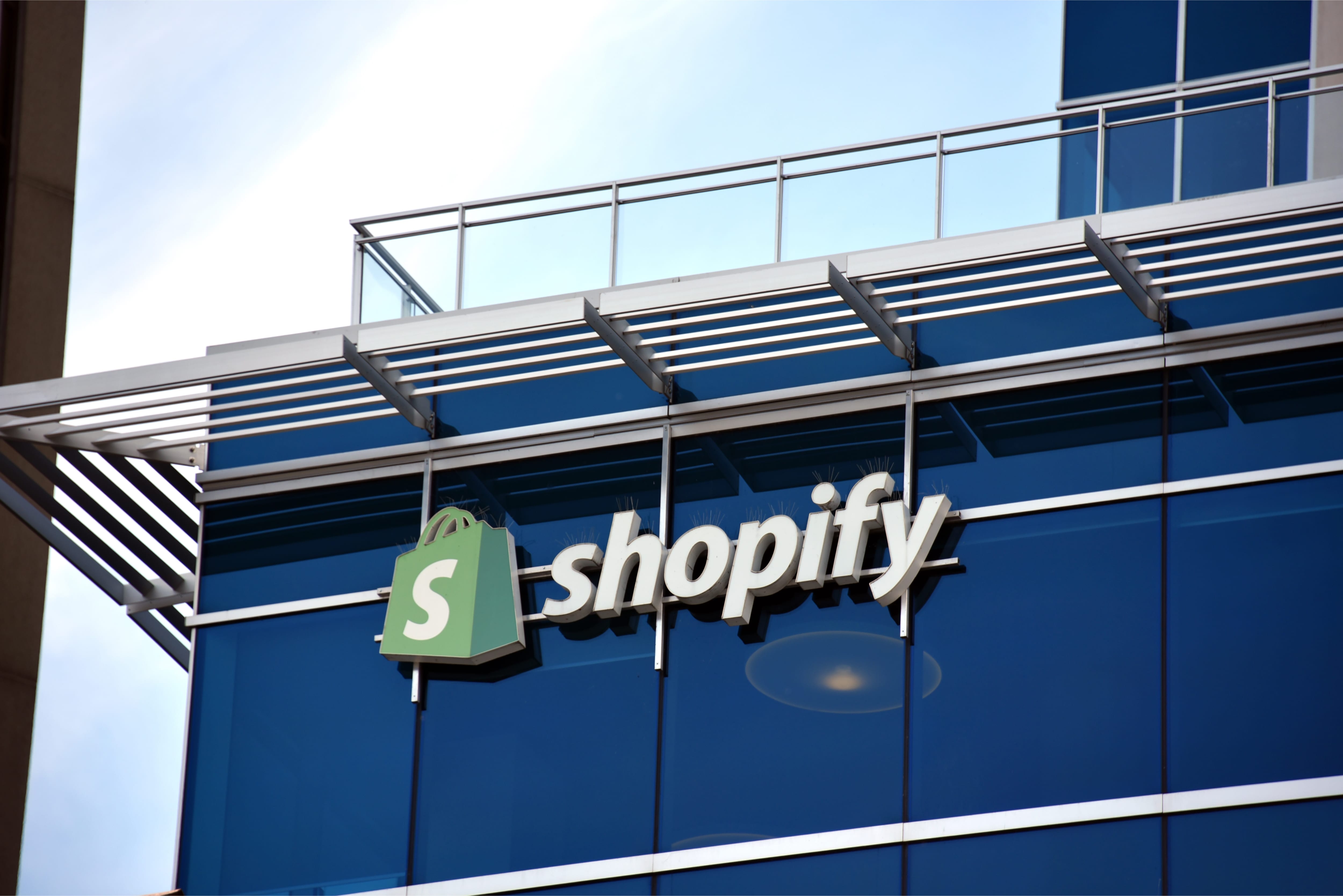 Shopify Hits 1M Merchant Mark, Reports Q3 Loss