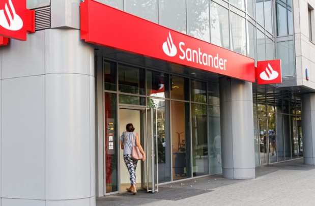 Santander Rolling Out US Digital Deposits To Rival Goldman