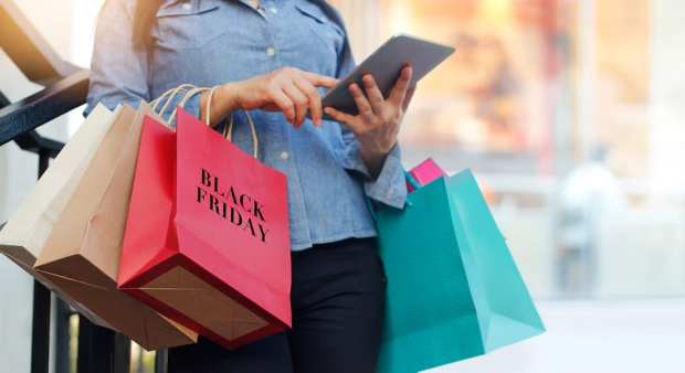 On Thanksgiving Eve, Holiday Shopping Trends Are Shaping Up