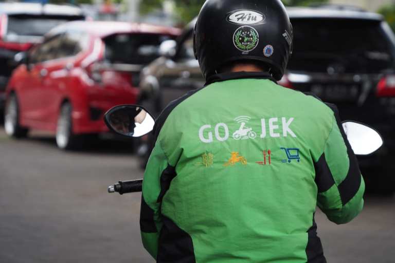 Gojek To Take Stake In Blue Bird Taxicab Company