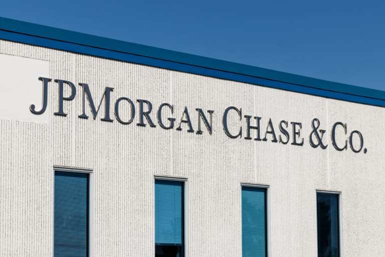 JPMorgan Points To Healthy Consumer Spending