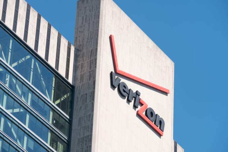 Verizon teams with Synchrony