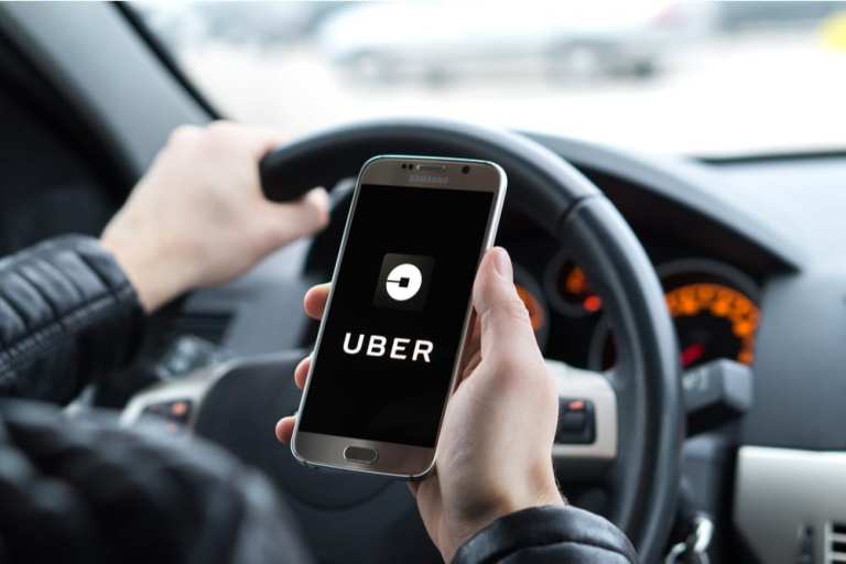 Uber will allow drivers to earn extra cash by putting ads on top of their cars