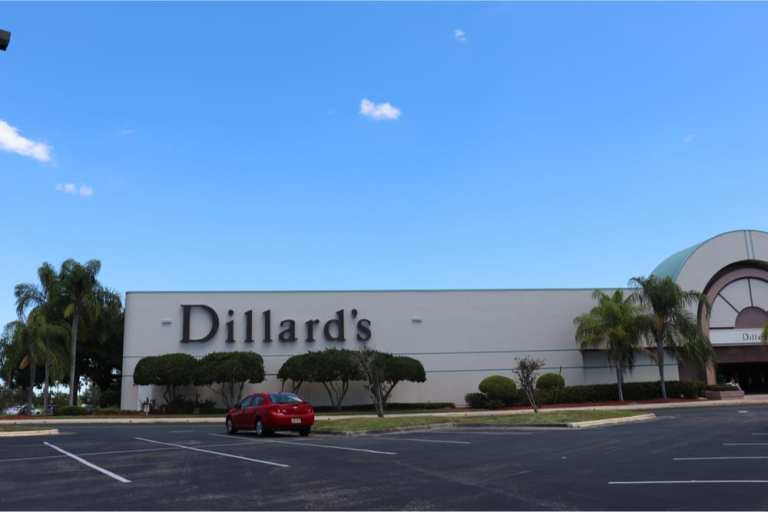 Dillard's store