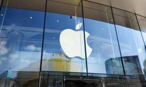 Apple Shares Buoyed By Analyst Optimism