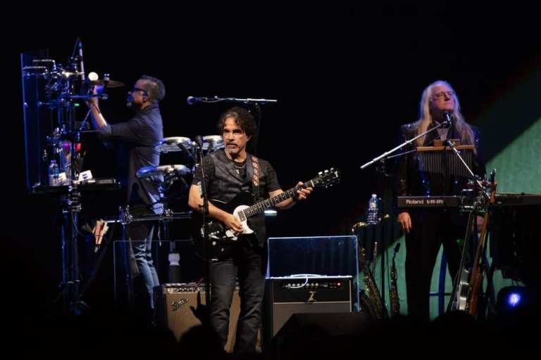 Coronavirus Refunds: Hall & Oates Cincinnati Concertgoers To Get Reimbursement, Carryover Option