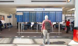 United Airlines Chief Sees Airfares Dropping