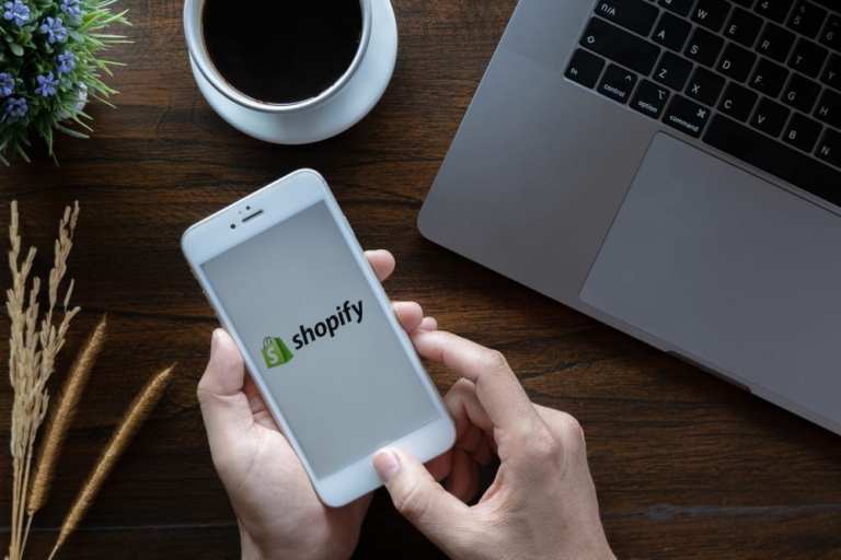 Shopify Social Commerce