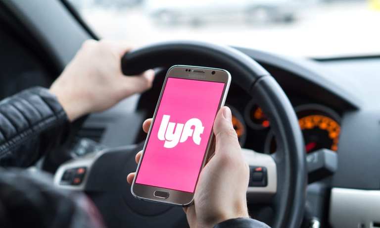 Lyft Prepares For Q3 Earnings With Prop 22 Win, Boost From Canadian Market