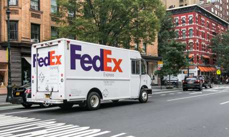 FedEx offers suggestions for smooth holiday shipping, News