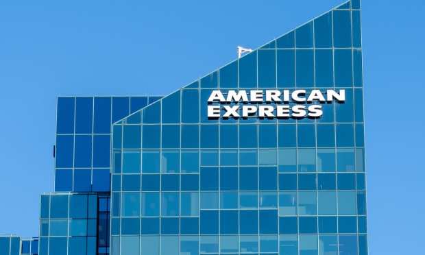 AmEx Faces Fed Inquiry On Business Card Sales Tactics