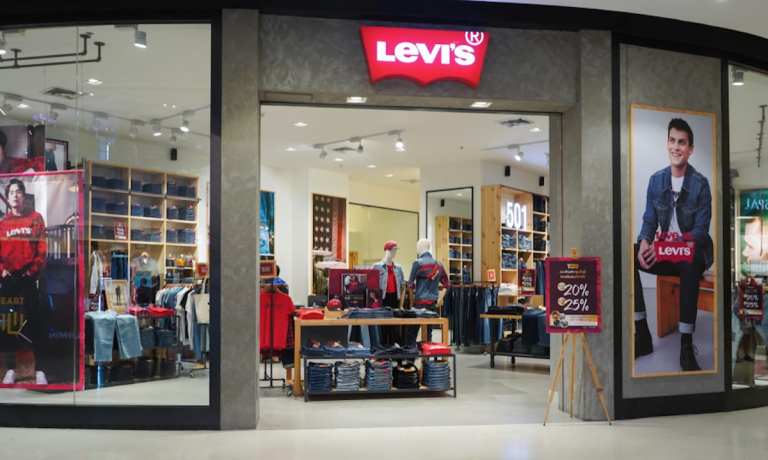 Levi Store