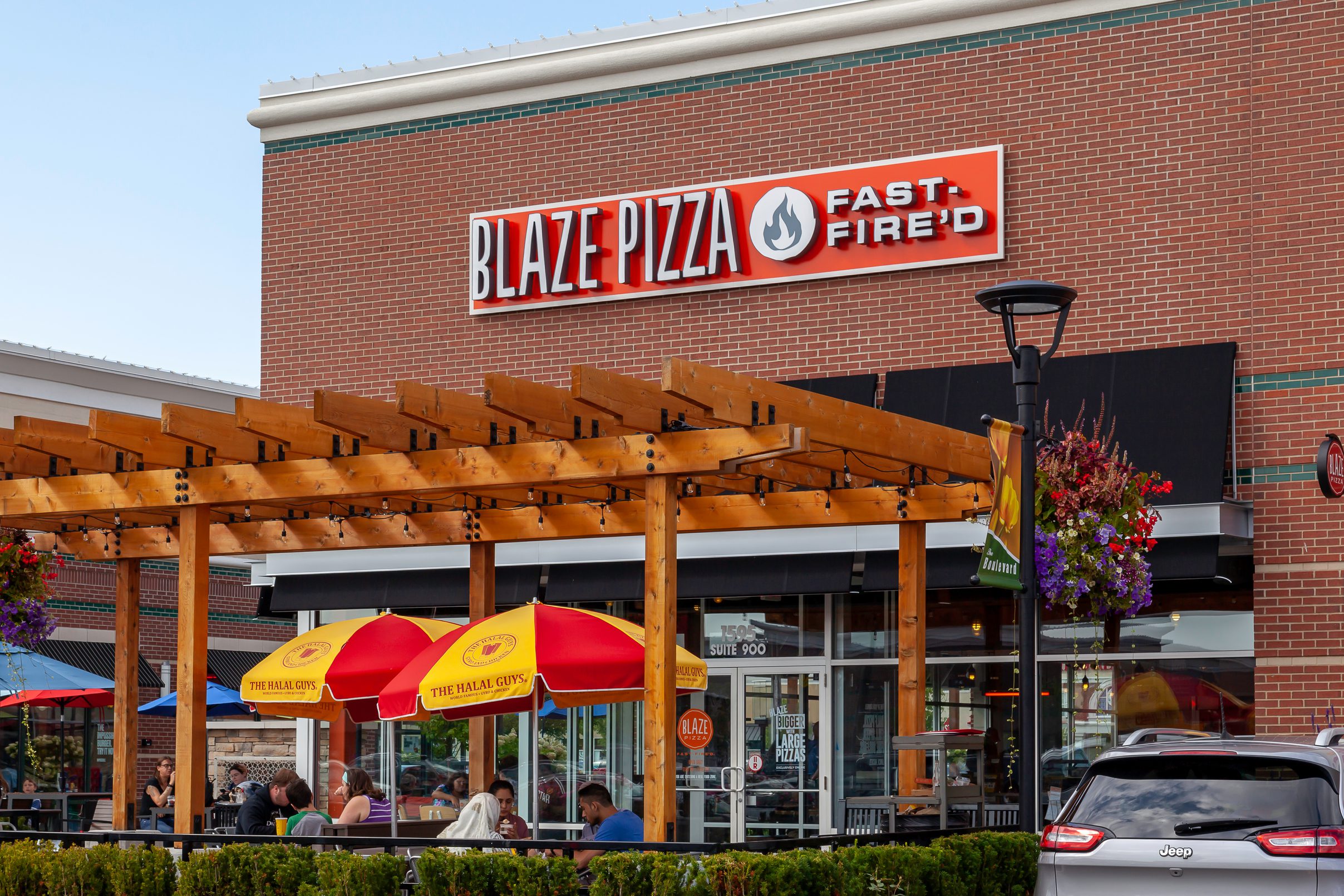 Blaze Pizza Mobile Ordering Loyalty Programs 