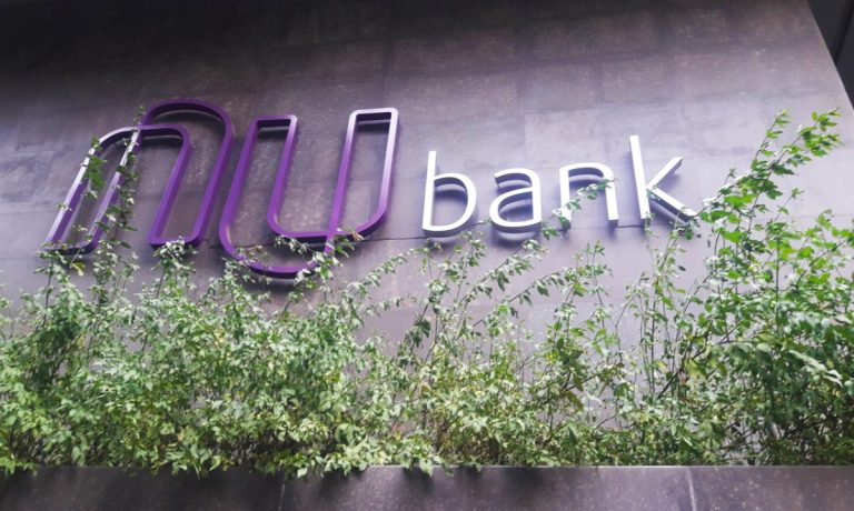 Buffett-Backed Nubank Cuts Down IPO Price