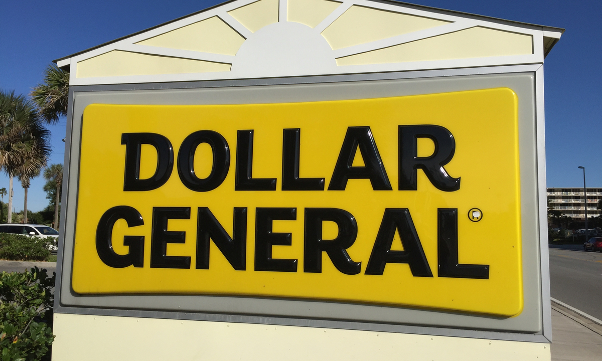 Dollar Tree and Dollar General Are Attracting Deal-Hunting Consumers