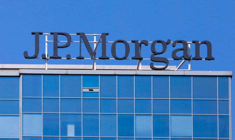 J.P. Morgan, Viva Wallet, Greece