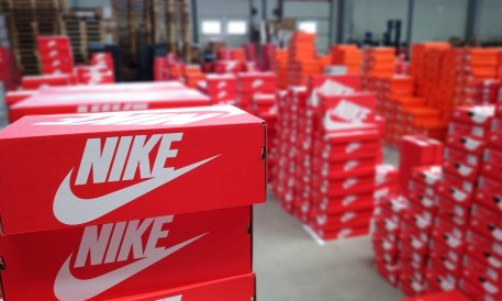 Nike faces distribution problems in Brazil, Business