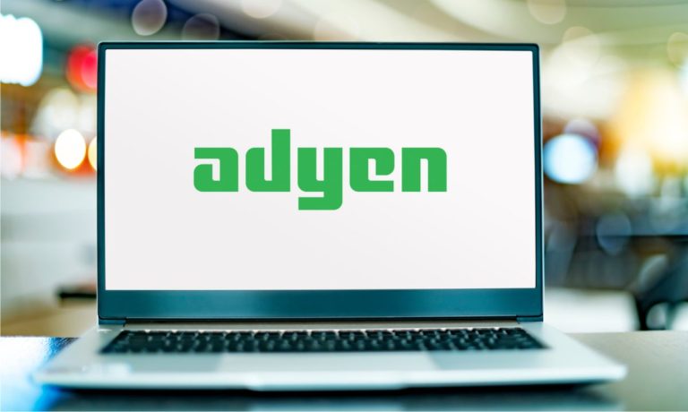 Adyen, financial product, expansion