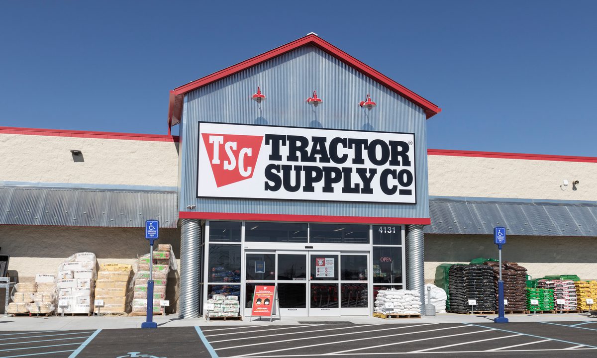 Tractor Supply Company Delivers Same-Day from 100% of Stores
