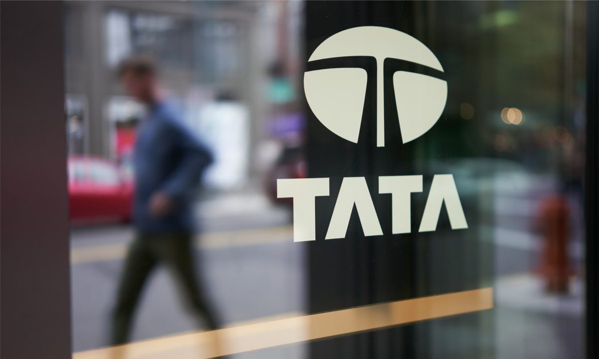 India's Tata Group signs $1.6 billion EV battery plant deal | Reuters