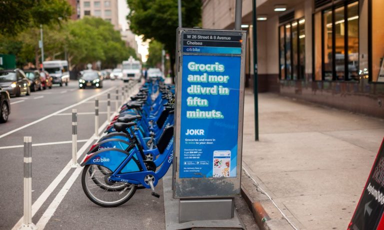 Jokr delivery sign