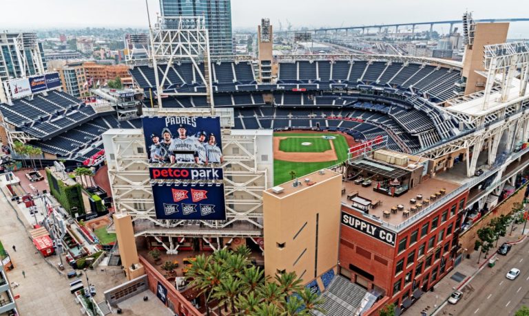 MLB, NFL Venues Digitize Concessions