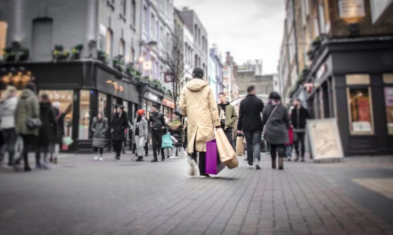 Retail Recession Spreads, UK Sees Downward Trend