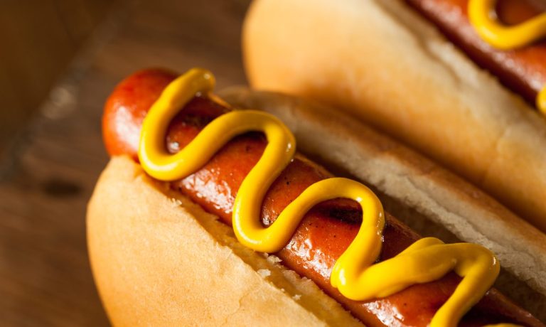 mustard on hotdogs