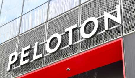 Hilton, Peloton team up to bring bikes to entire U.S. portfolio 