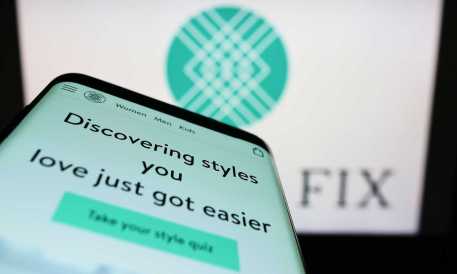 Stitch Fix Focuses on Retention as Revenues Fall