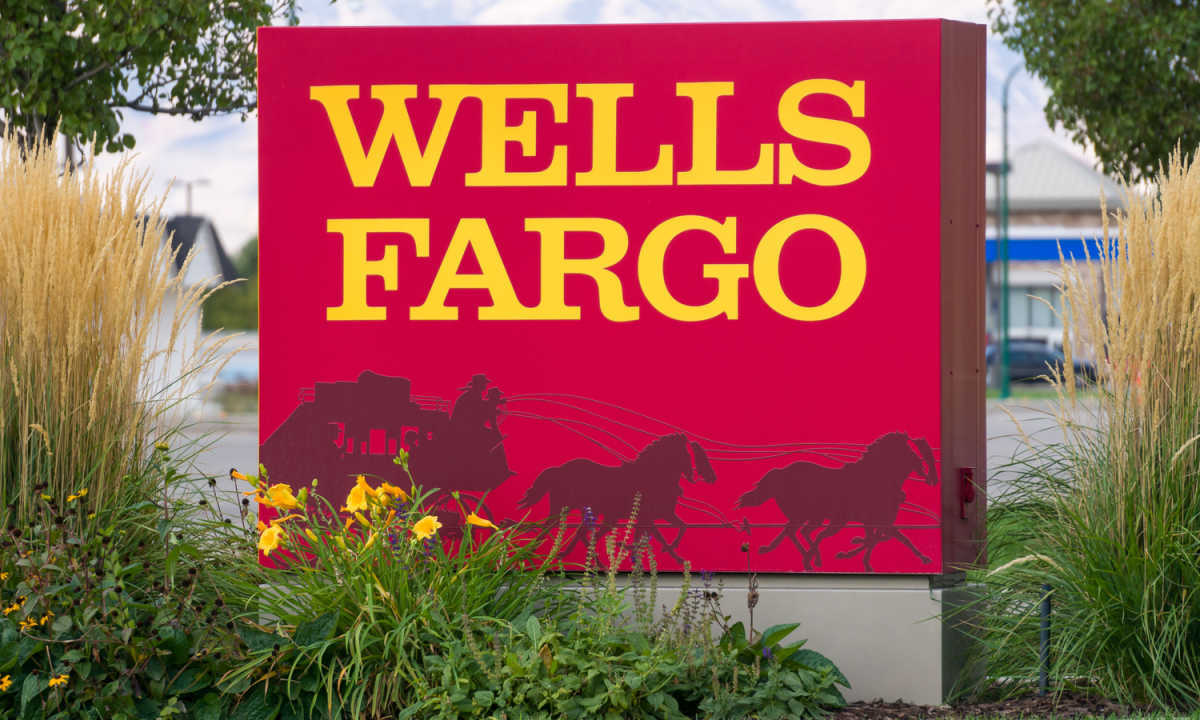 Wells Fargo Job Cuts Could Cost Bank Nearly $1 Billion