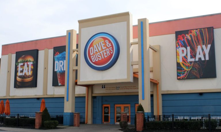 Dave & Buster's