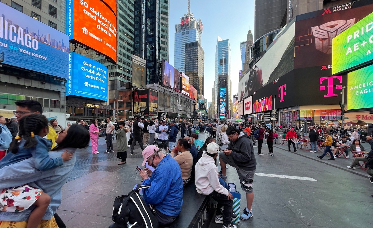 Lingering Office Closures Hit Hard for Times Square Small Businesses