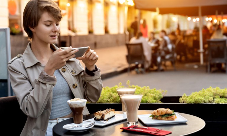 influencer at restaurant