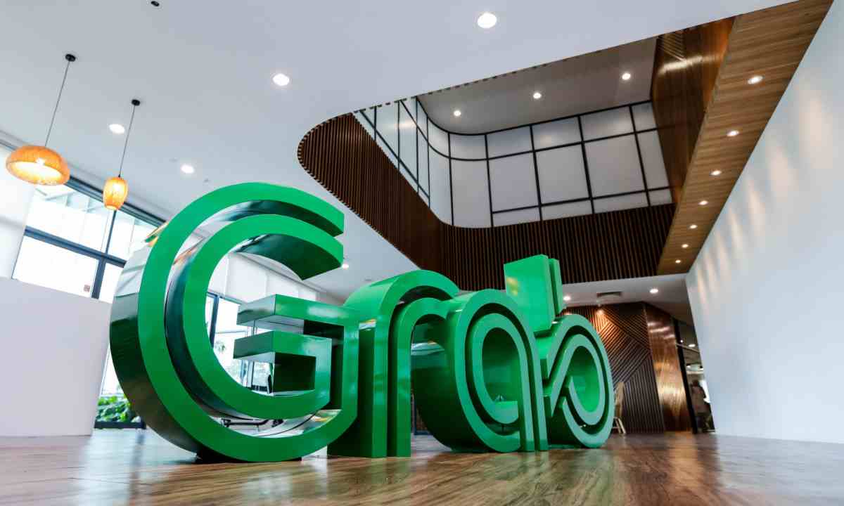 Grab Teams With OpenAI to Integrate AI in Ride-Hailing, Delivery Business