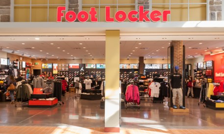 Foot Locker Shares Sink After Reporting Falling Sales as Shoppers Pull Back