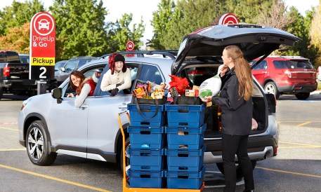 Albertsons Announces 30-Minute Delivery as Grocers Drive Direct Orders