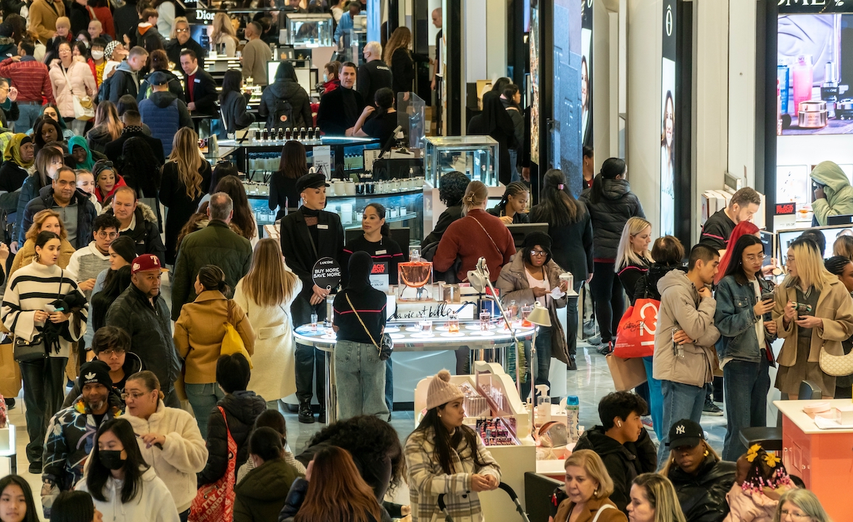 https://www.pymnts.com/wp-content/uploads/2023/11/Black-Friday-shopping-retail.jpg