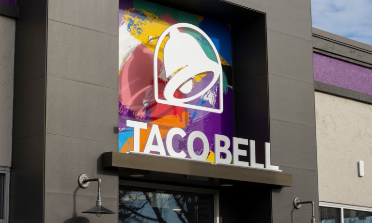 Taco Bell restaurant exterior