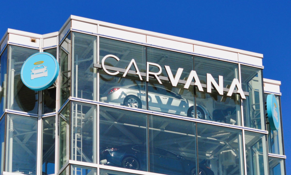 Carvana Reports Turnaround After Cutting Costs With Layoffs, Adding AI