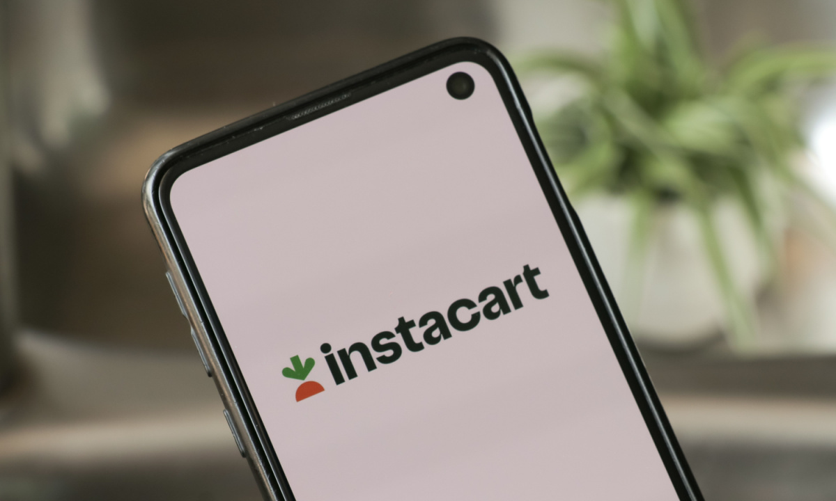 Instacart introduces in-store navigation and live phone support