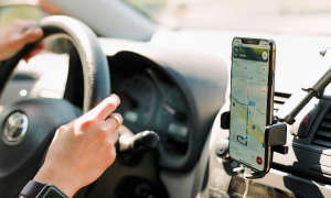 Google Maps, Apple, iOS, CarPlay