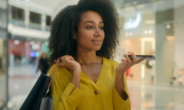 shopper with phone