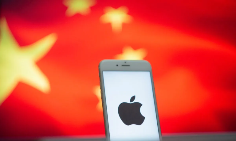 Apple Reportedly Pitches Chinese Tech Giants on AI Project